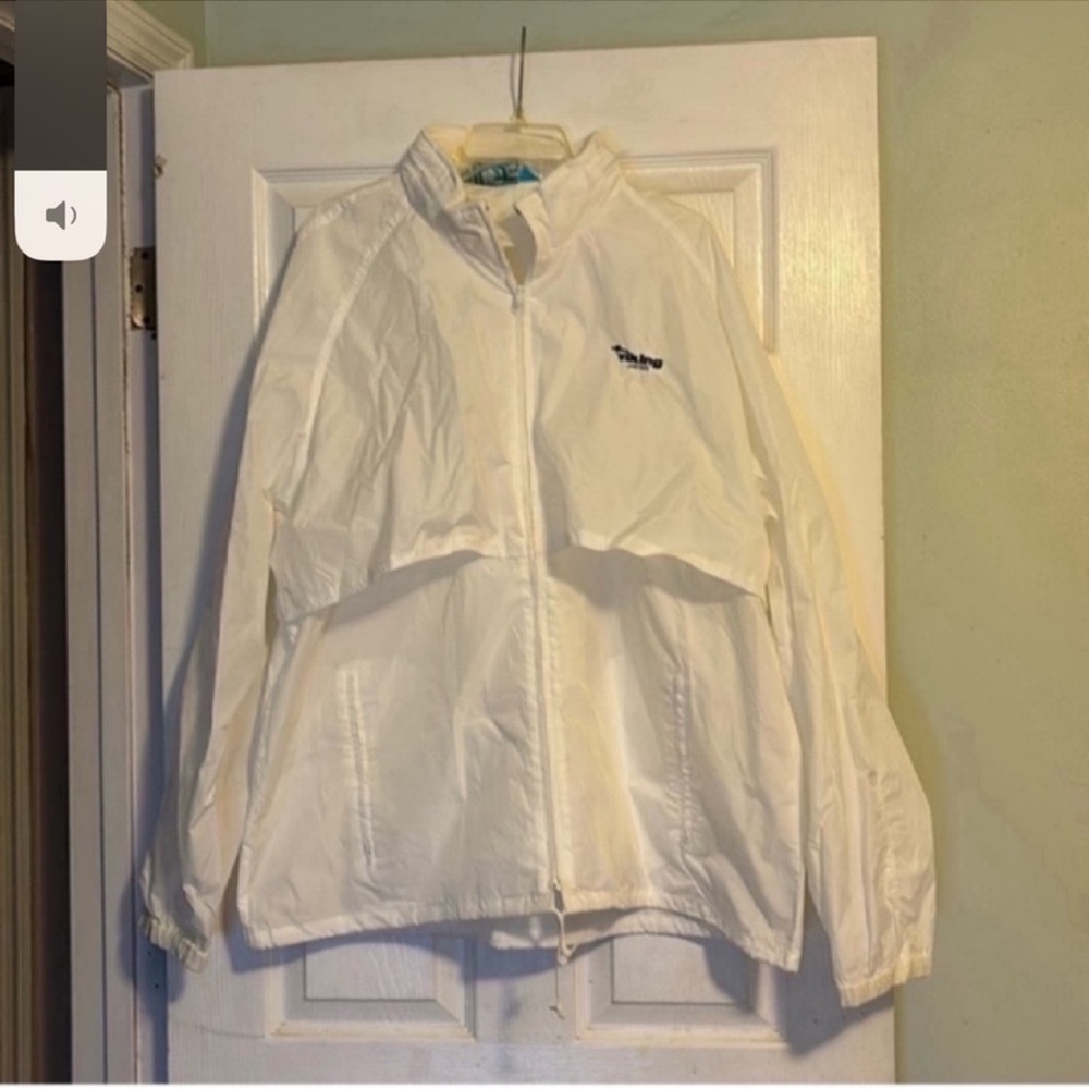 Woolrich White Raincoat with Stand-Up Collar and Zipper Closure